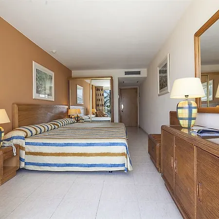 Maritim Szálloda 4*