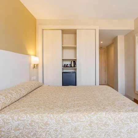 Maritim فندق كامبريلس