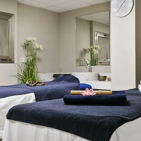 Maritim فندق كامبريلس