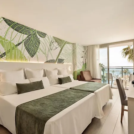 מלון Maritim 4*
