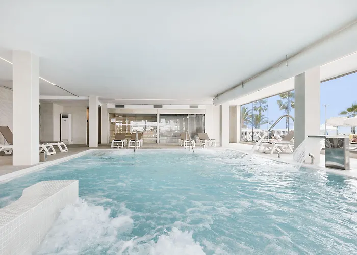 Maritim Szálloda 4*